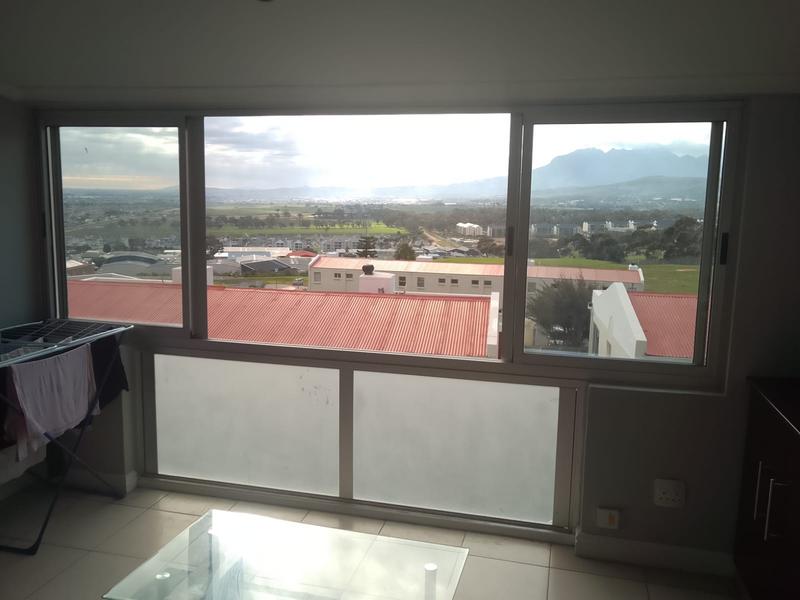 1 Bedroom Property for Sale in Gordons Bay Western Cape